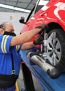 Astrollantas - Servicios - American Express