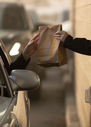 americanexpress_educacion_ofertas_mesessinintereses_uvm