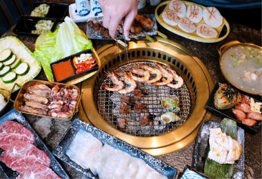 金炭火燒肉餐廳