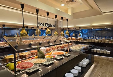 台糖長榮酒店（台南）2F吃遍天下自助餐廳