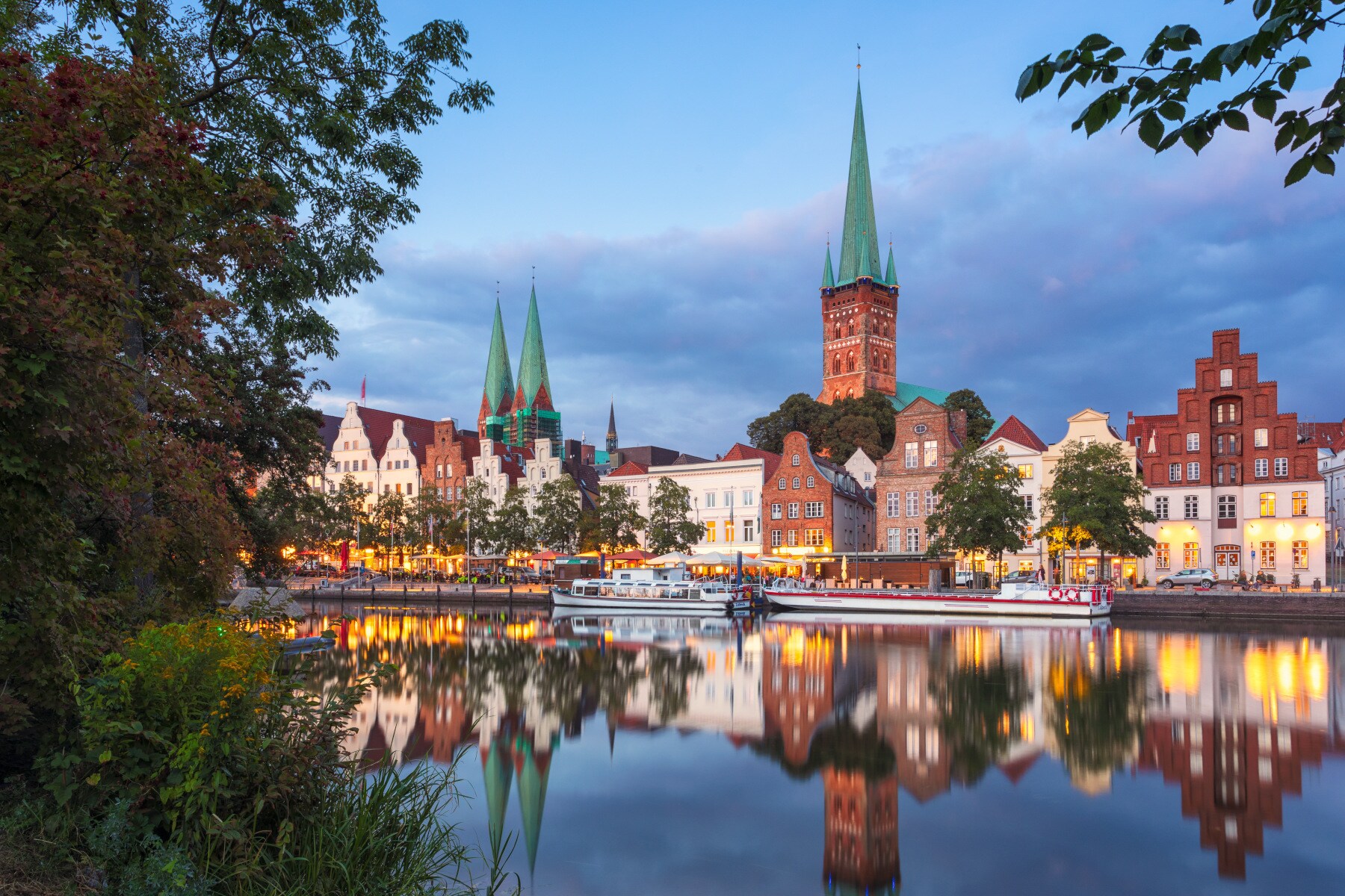 Panoramablick auf die Altstadt von Lübeck Panoramablick auf die Altstadt von Lübeck
