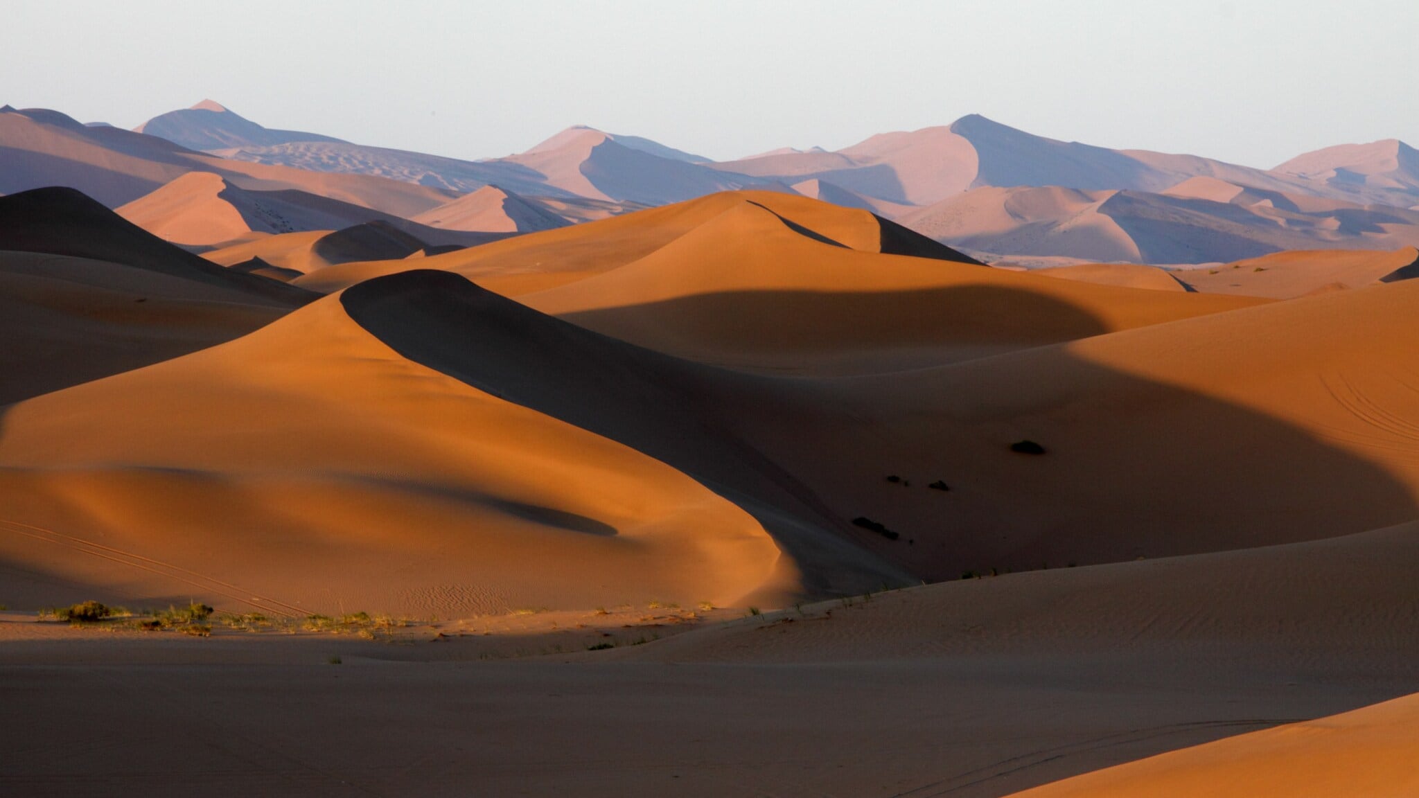 Panoramaaufnahme von Dünen in der Wüste Gobi. Panoramaaufnahme von Dünen in der Wüste Gobi.