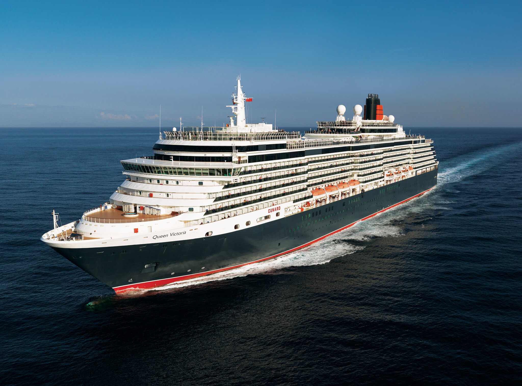 Ein Kreuzfahrtschiff auf dem Meer. Ein Kreuzfahrtschiff auf dem Meer.