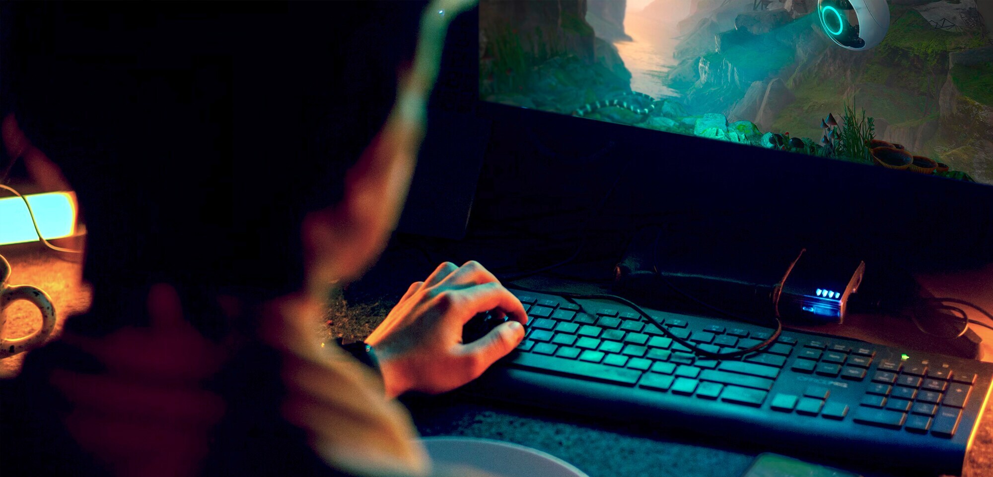 Crytek GmbH: Von der Game-Engine zum Global Player Ein Junger Mann beim Videospiel.