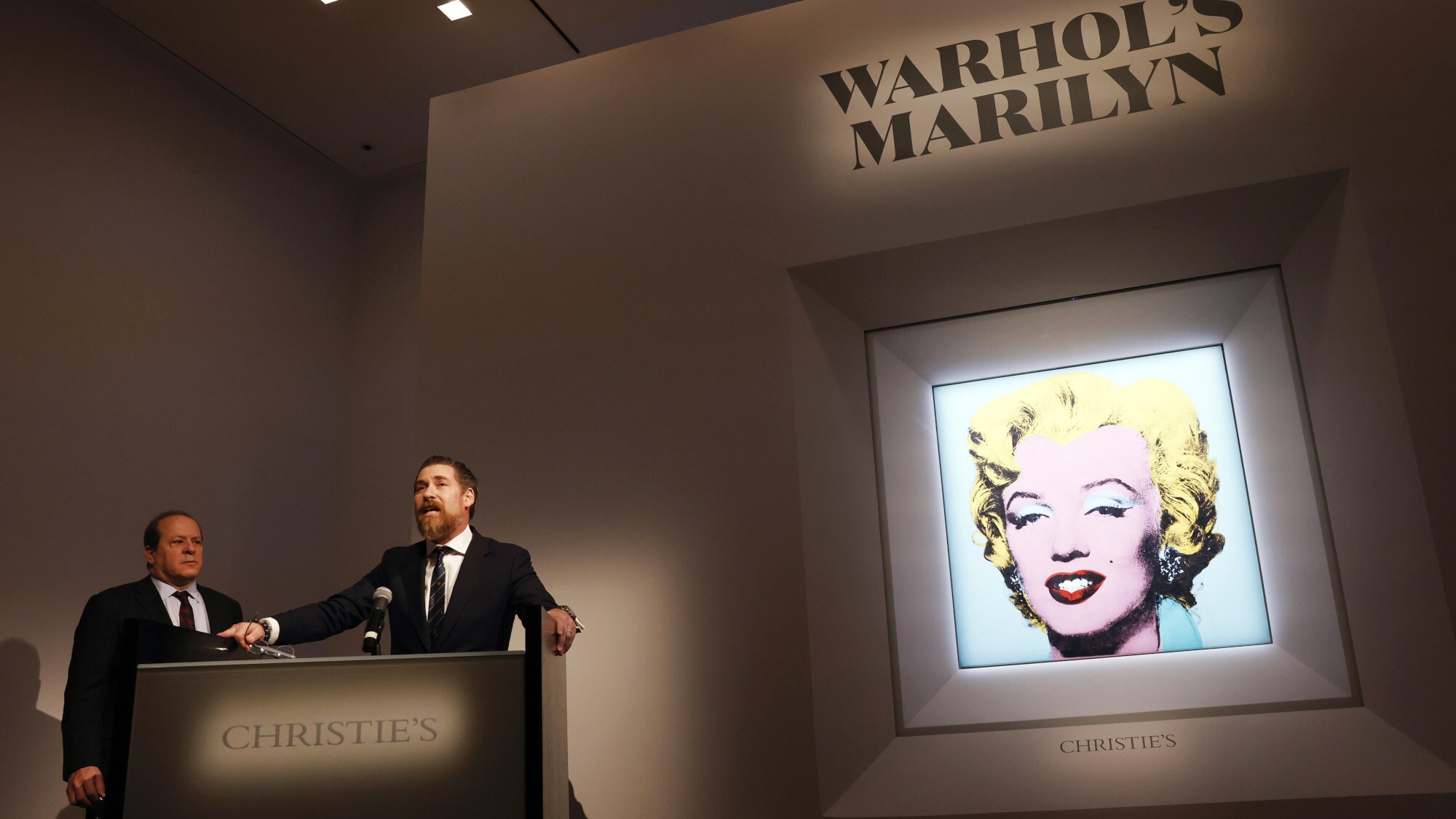 Präsentation eines Marilyn Monroe-Porträts von Andy Warhol im Auktionshaus Christie’s