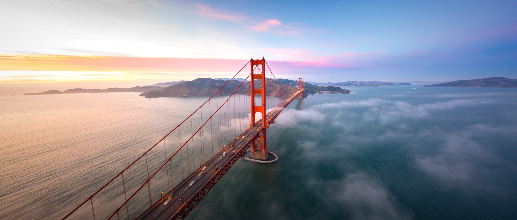 Blick auf die Golden Gate Bridge aus der Luft