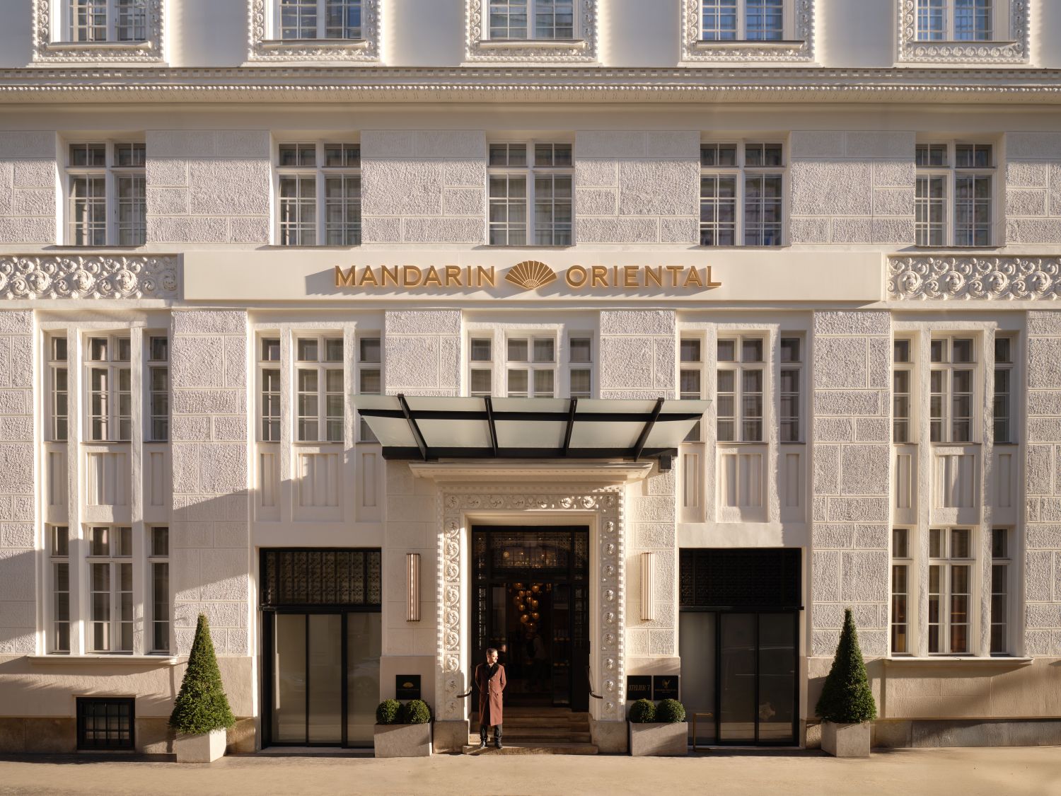 Der Eingang des Mandarin Oriental Vienna