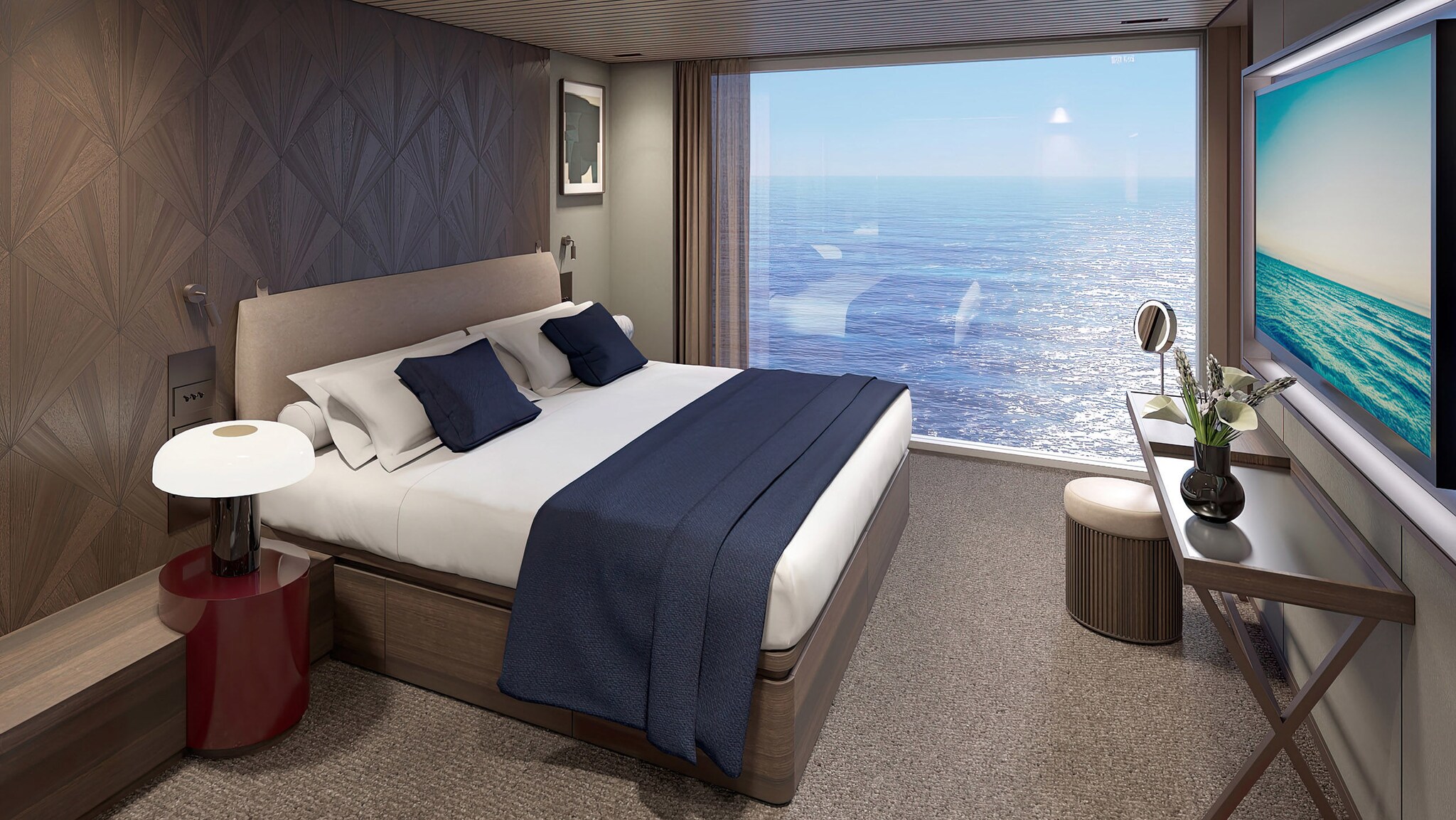 Rendering einer luxuriösen Schiffskabine mit Doppelbett, Flachbildfernseher und Meerblick durch ein bodentiefes Panoramafenster.
