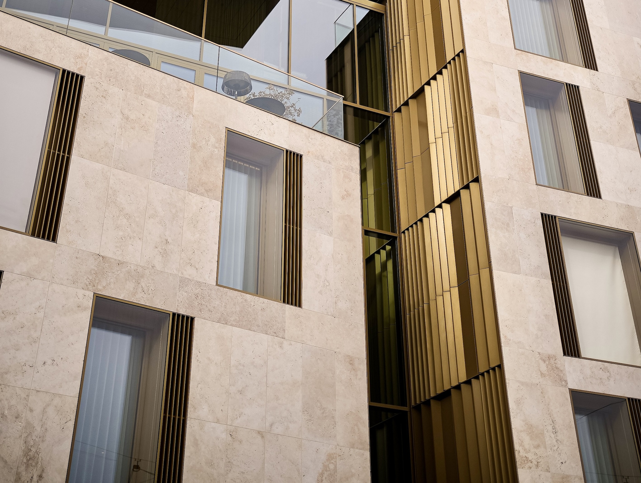 Die Fassade des Hotels Koenigshof in München
