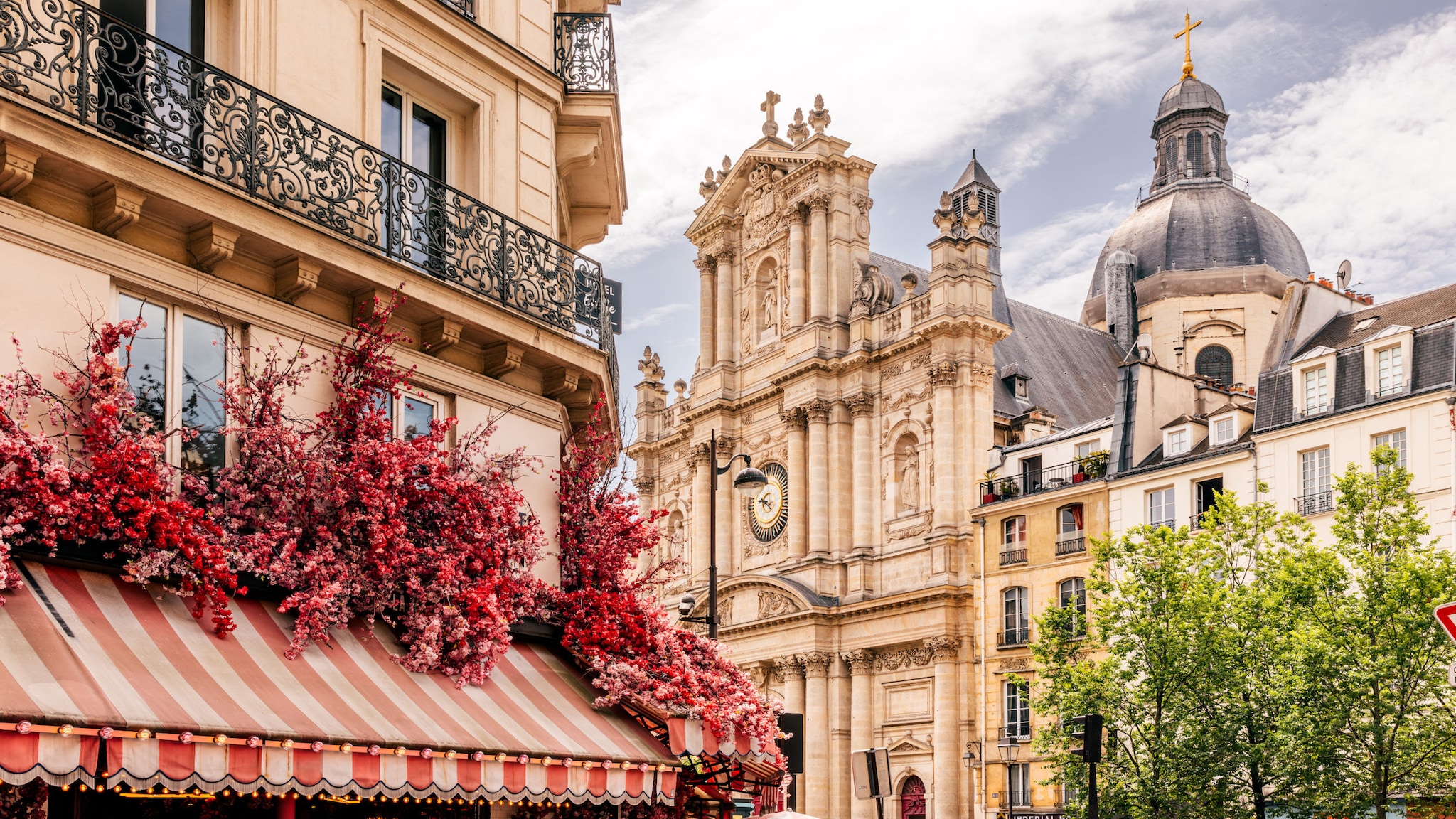 Blick auf das Marais-Viertel mit der Pfarrkirche Saint-Paul-Saint-Louis.