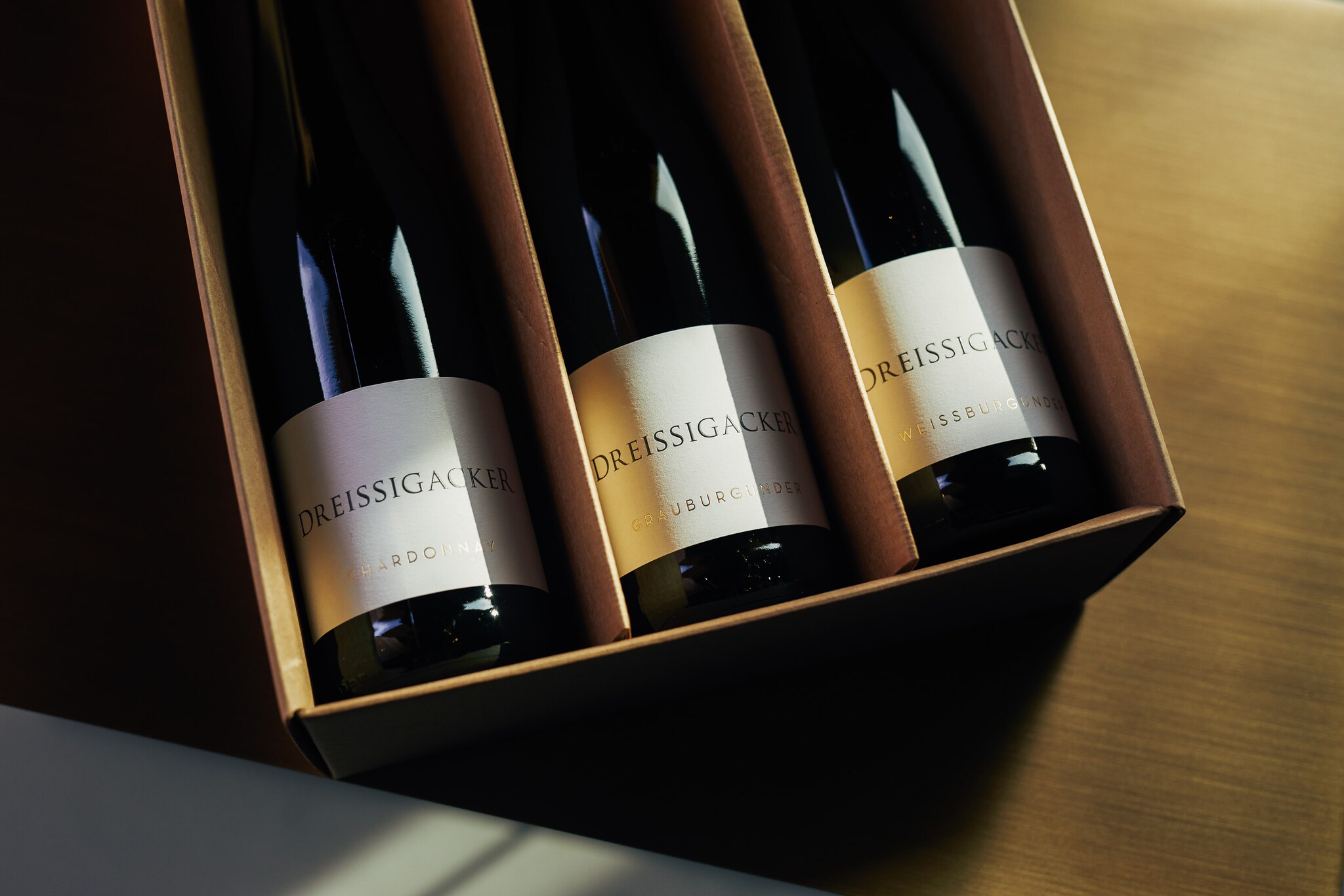 Verschiedene Dreissigacker-Weine im Karton Verschiedene Dreissigacker-Weine im Karton
