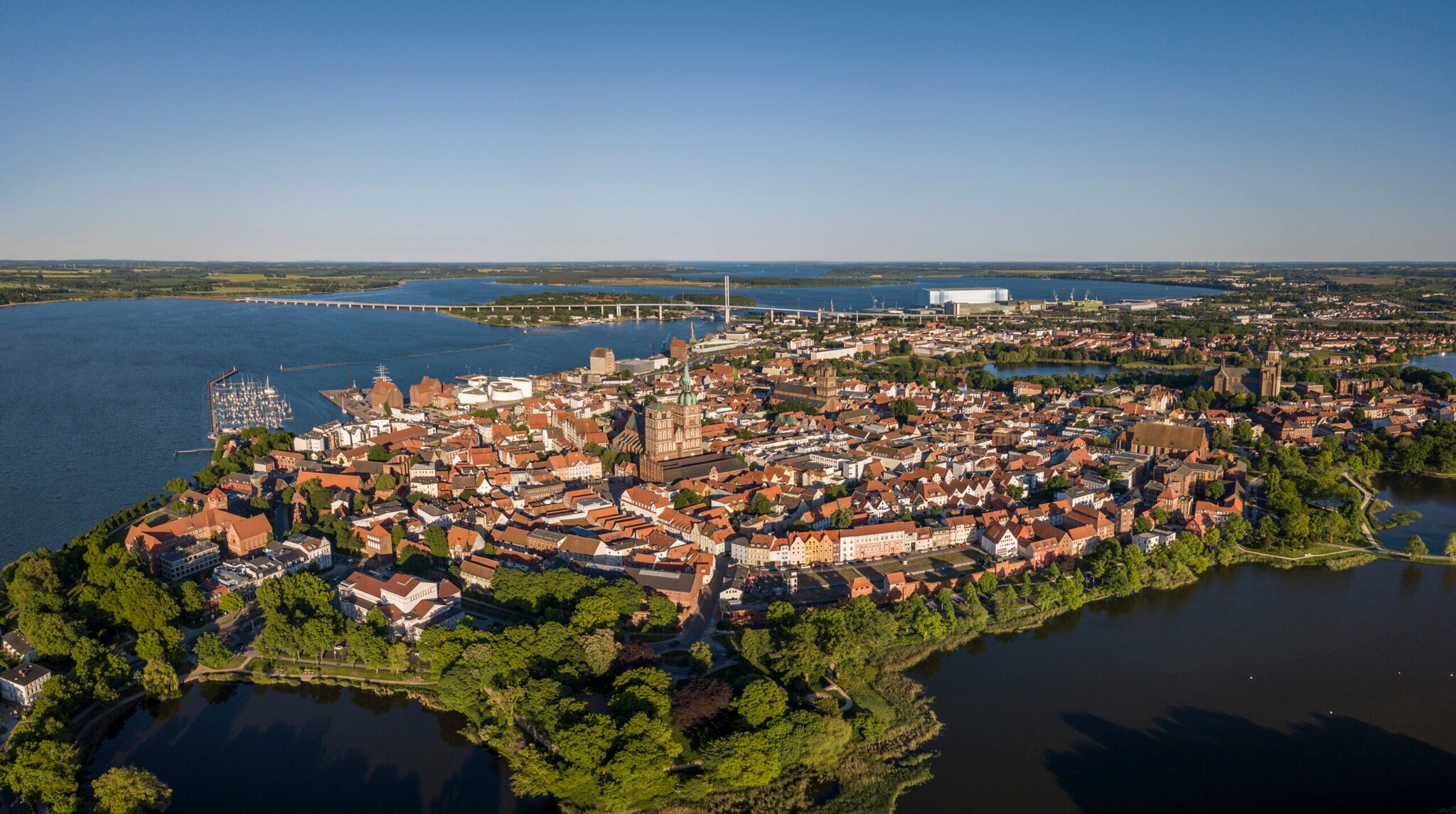 Blick aus der Vogelperspektive auf Stralsund