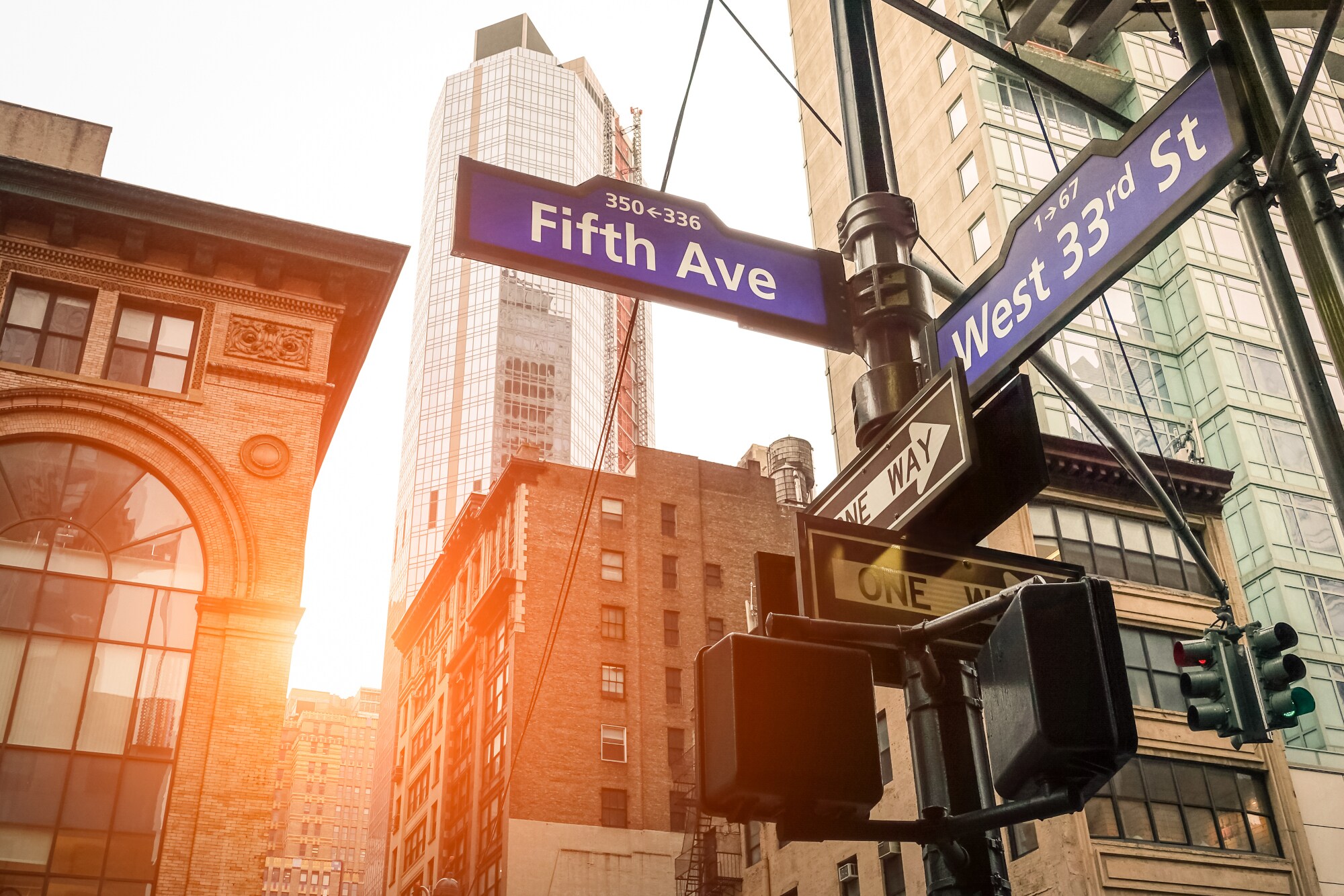 Straßenschild in der Fifth Avenue Straßenschild in der Fifth Avenue
