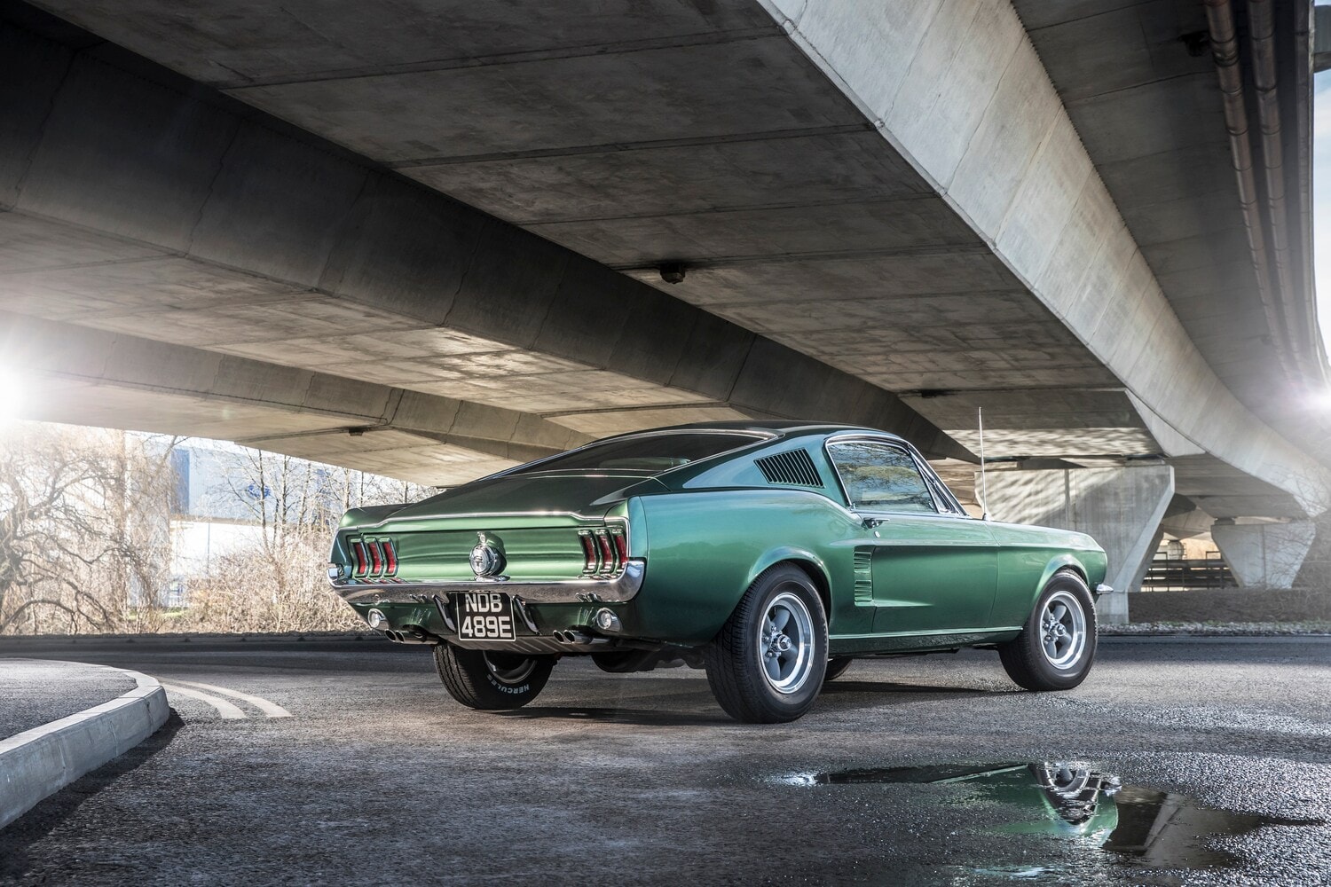 Ford Mustang GT 390 Fastback in Seitenansicht Ford Mustang GT 390 Fastback in Seitenansicht