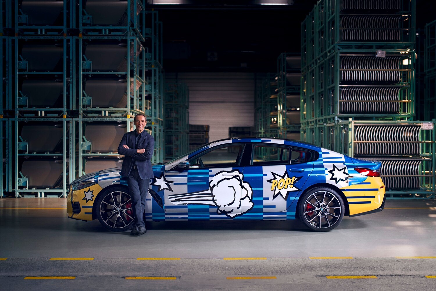 Jeff Koons mit seinem Art Car.