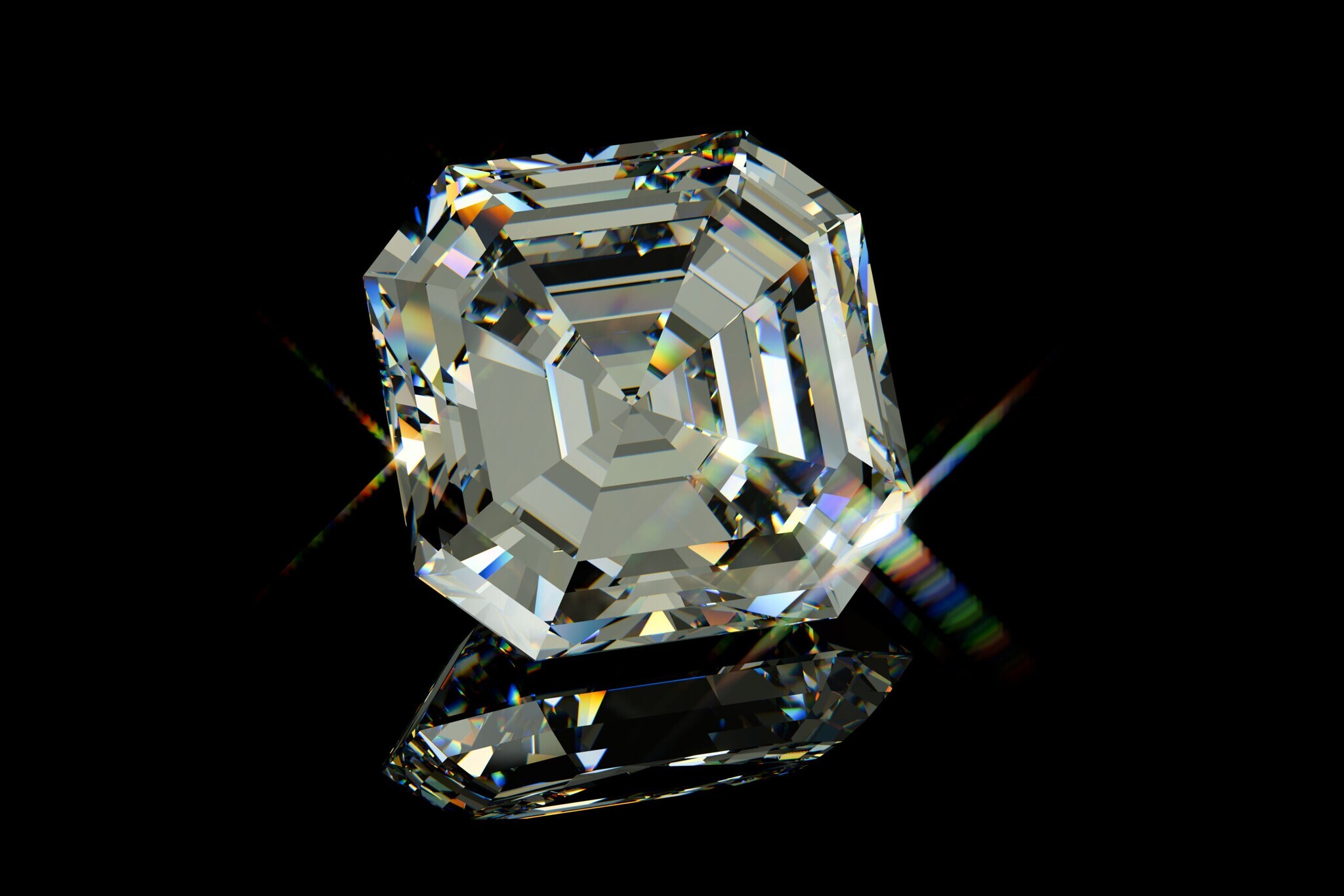 Ein quadratischer Diamant im Asscher-Schliff auf schwarzglänzenden Hintergrund.