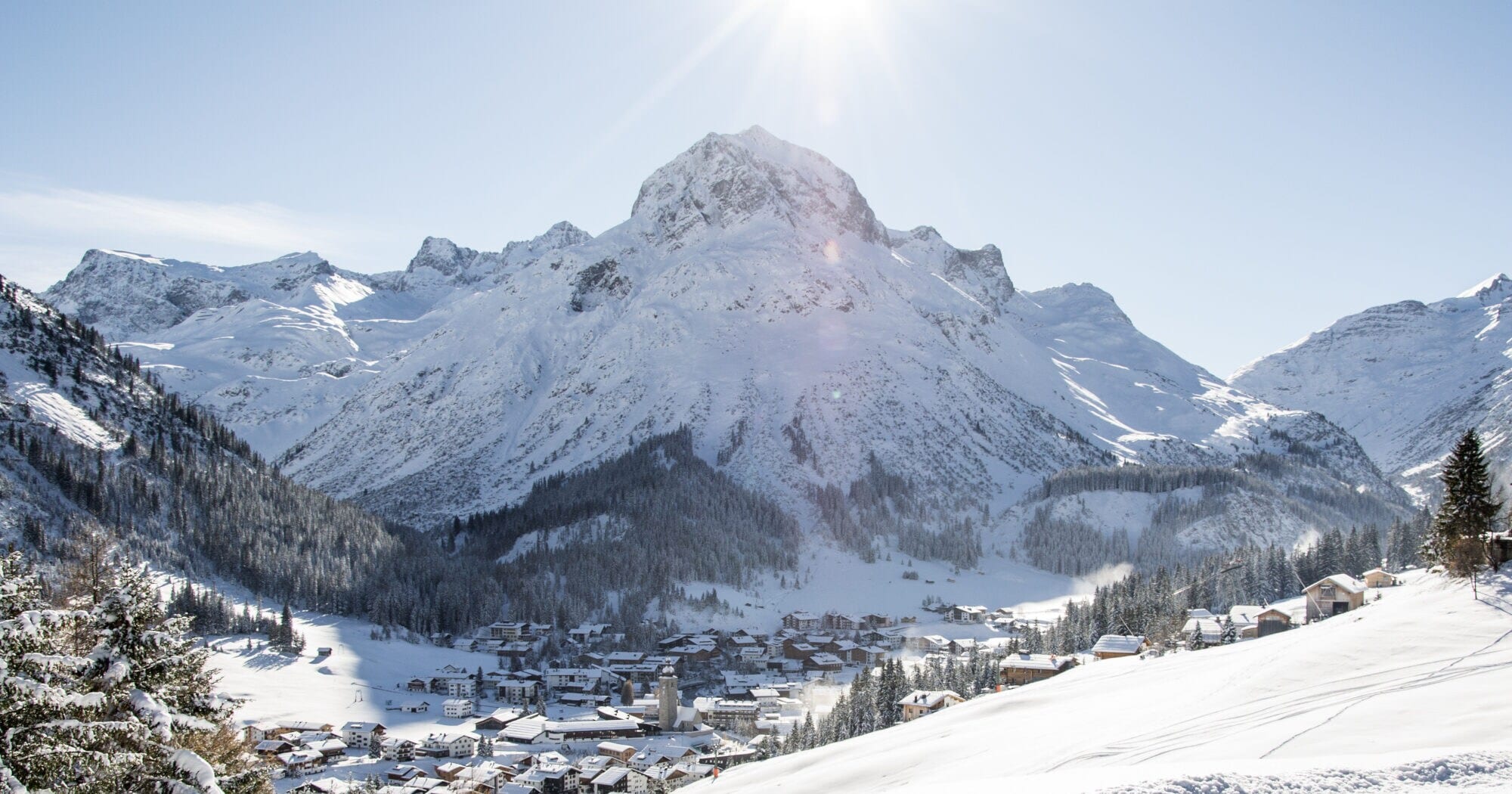 Blick auf Lech mit Omeshorn Blick auf Lech mit Omeshorn