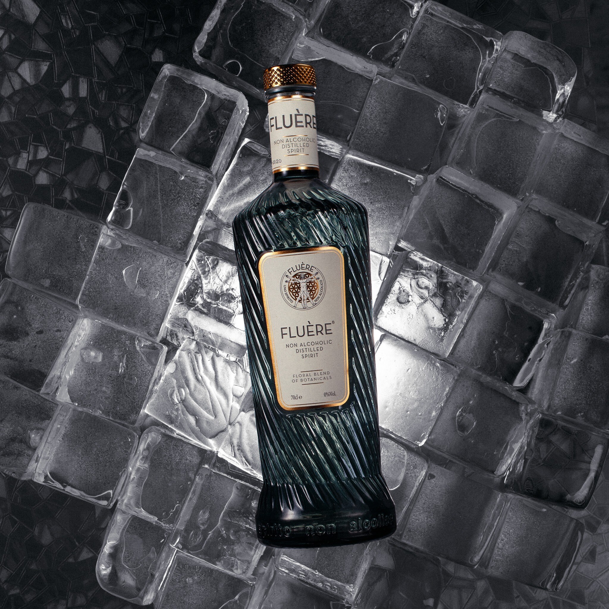 Flasche der Marke FLUÈRE.