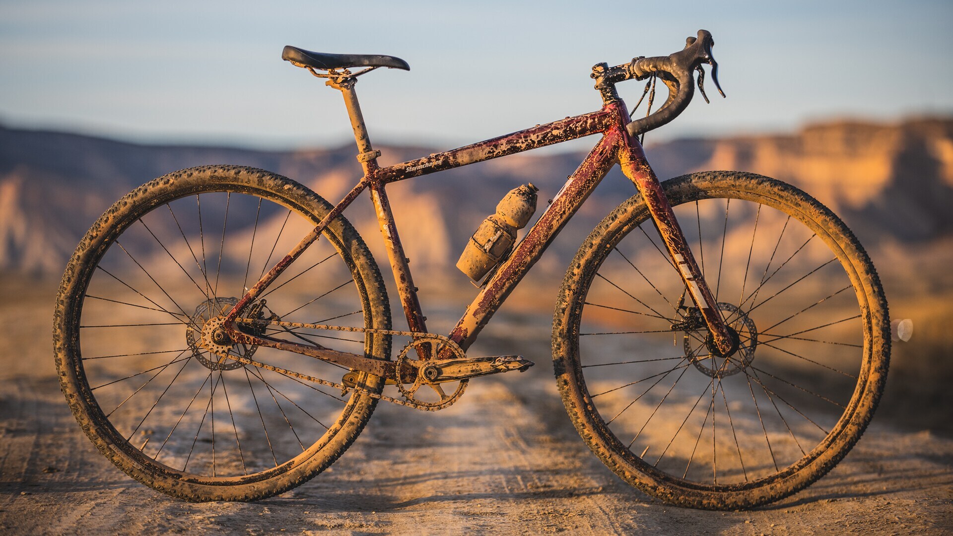 Ein dreckiges Fahrrad