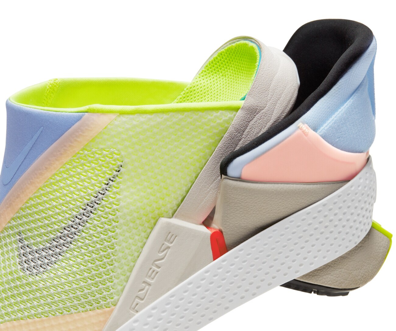 Aufgeklappter, bunter Sneaker Nike Go FlyEase