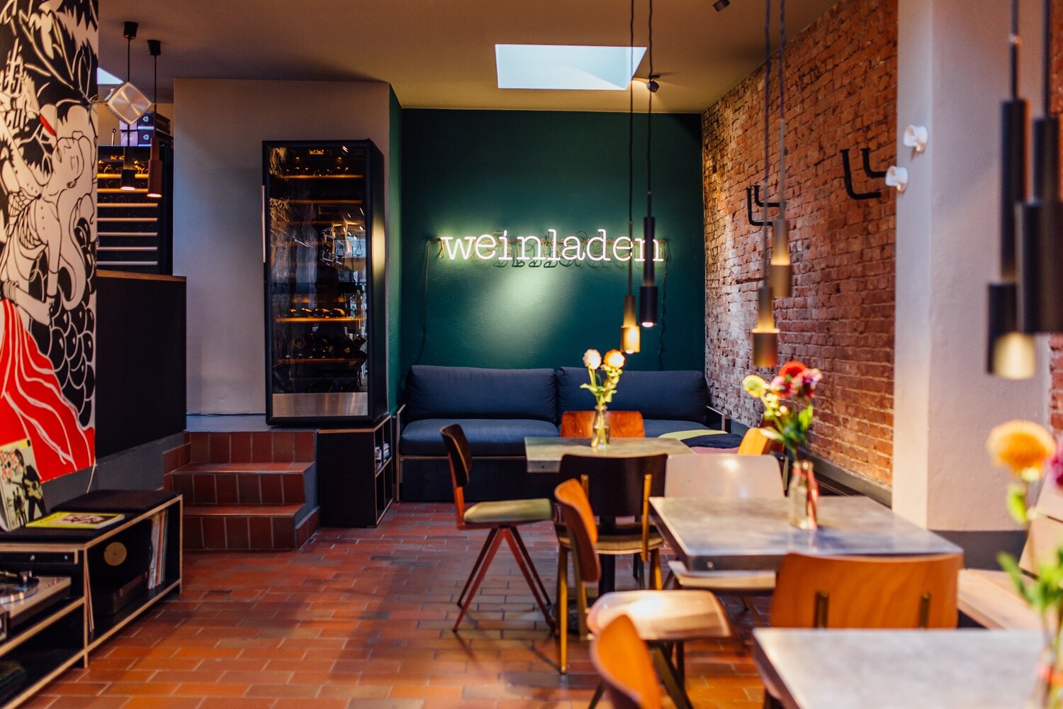 Innenraum der Weinbar weinladen. Innenraum der Weinbar weinladen.