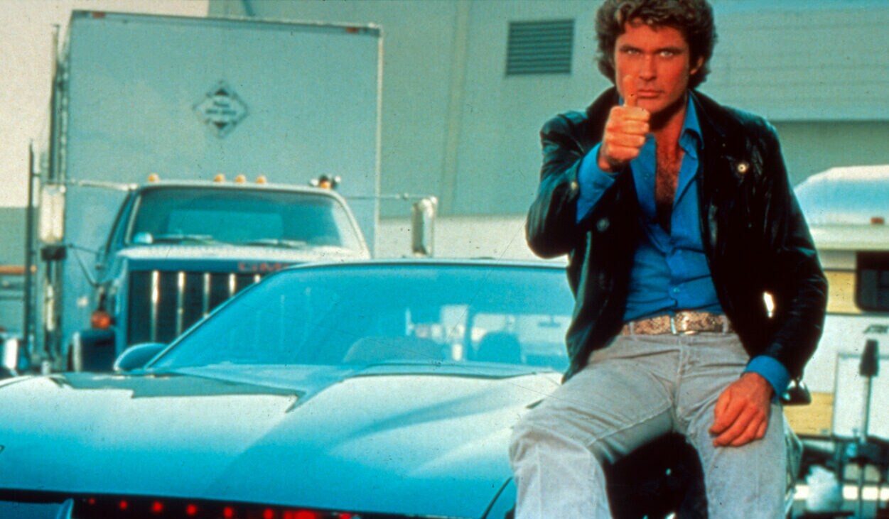 David Hasselhoff mit dem Auto K.I.T.T. in der Serie Knight Rider. David Hasselhoff mit dem Auto K.I.T.T. in der Serie Knight Rider.