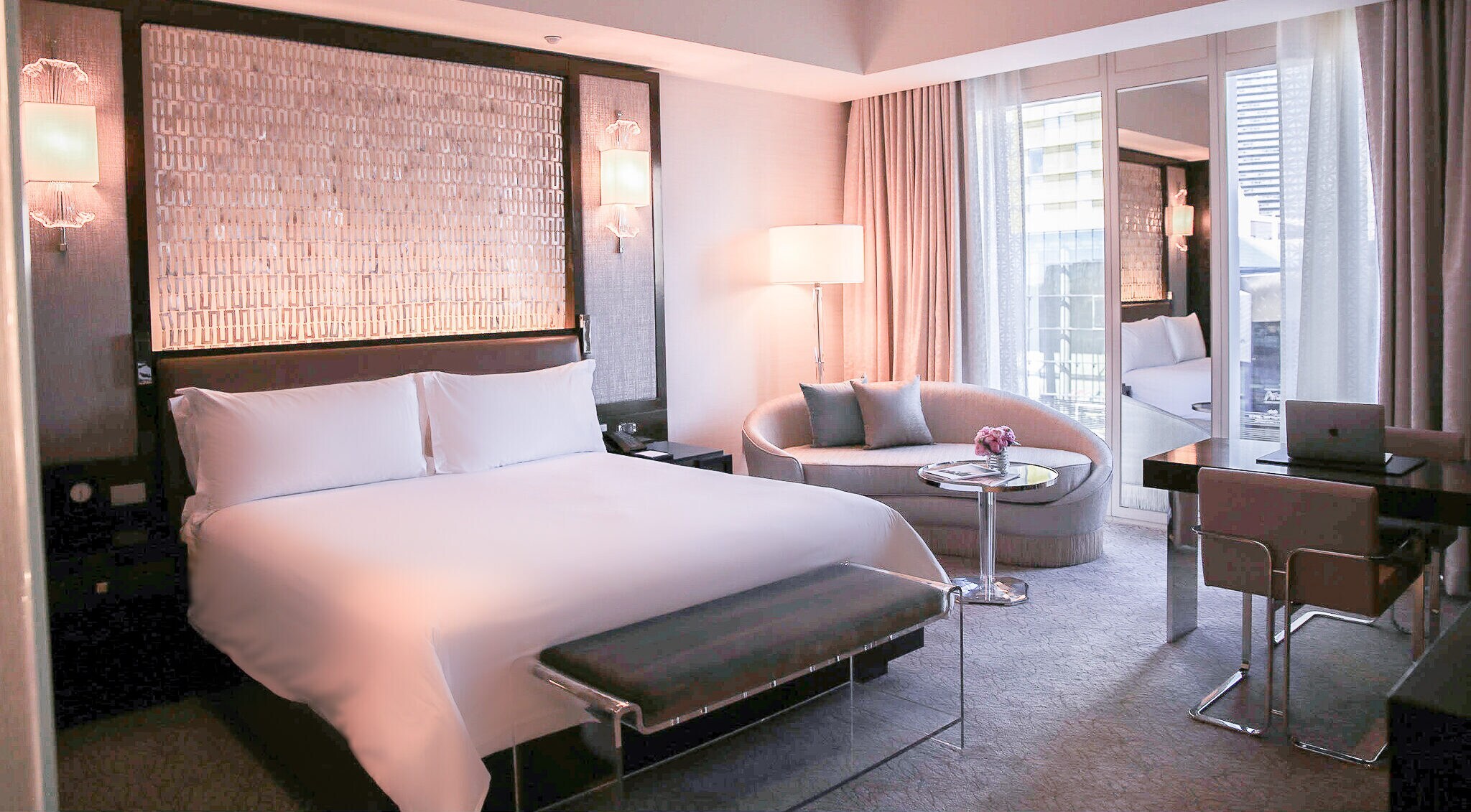 Ein Hotelzimmer des The Waldorf Astoria in Las Vegas