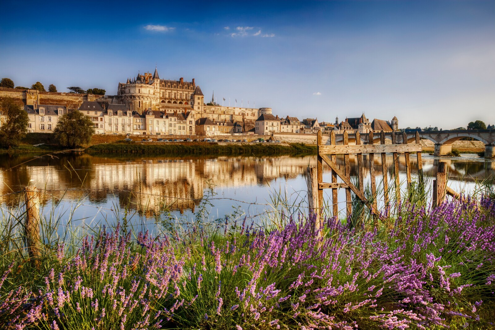 Die Loire vor dem Schloss Amboise Die Loire vor dem Schloss Amboise