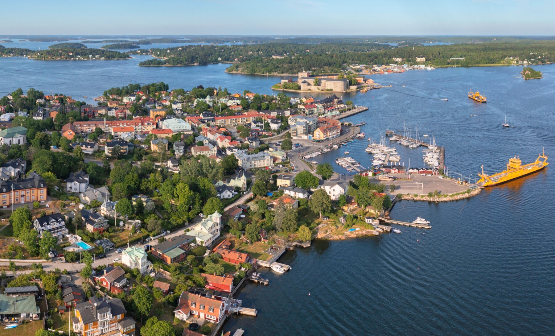 Luftaufnahme der Insel Vaxholm Luftaufnahme der Insel Vaxholm