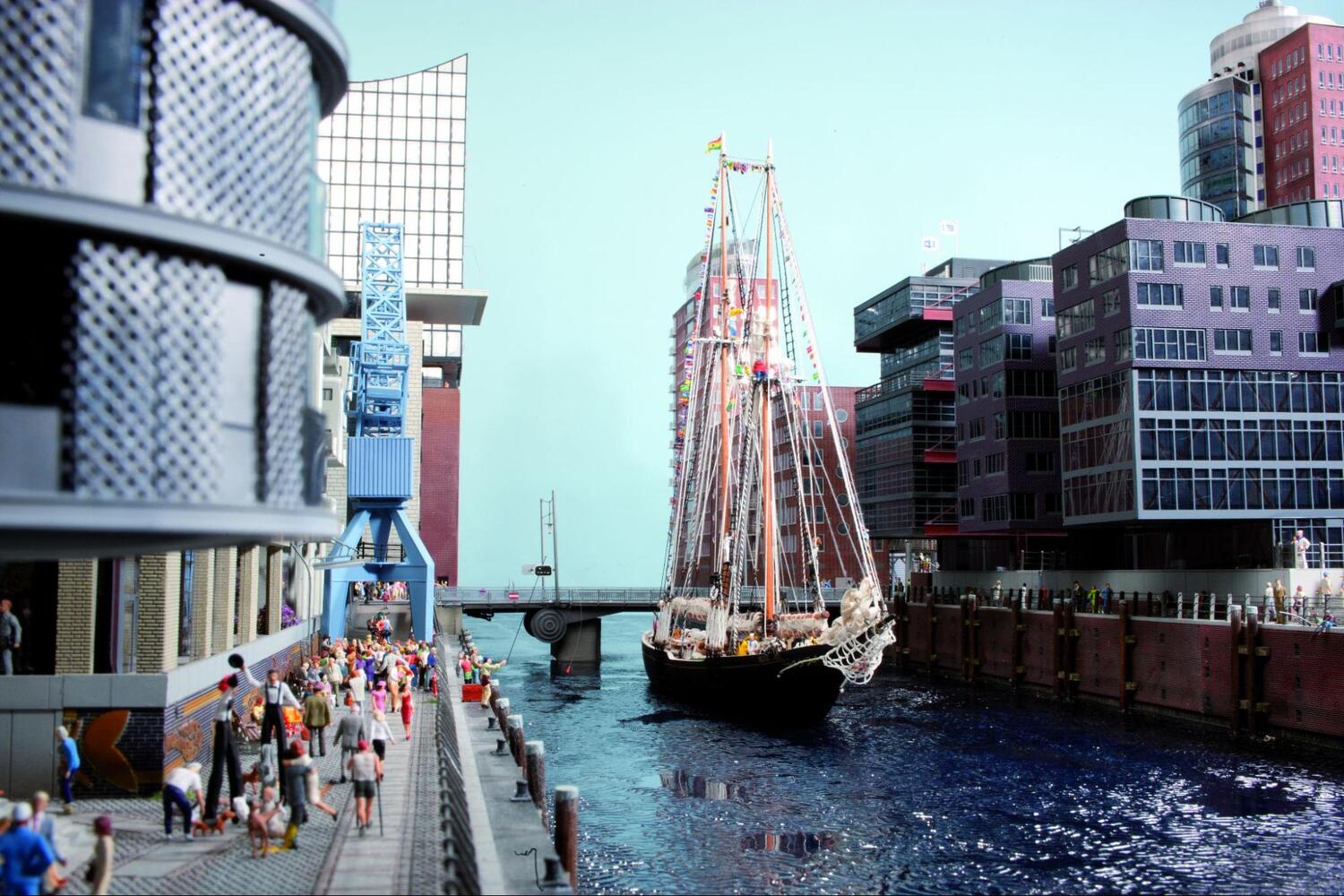 Ein Teil der Hamburger Speicherstadt im Miniaturformat nachgebaut Ein Teil der Hamburger Speicherstadt im Miniaturformat nachgebaut