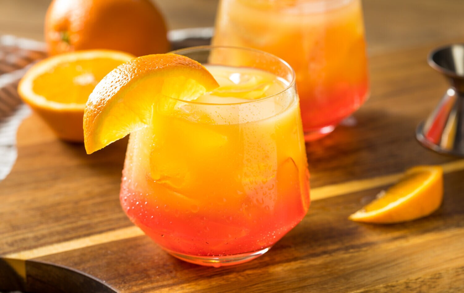 Tequila Sunrise mit Orangenscheiben