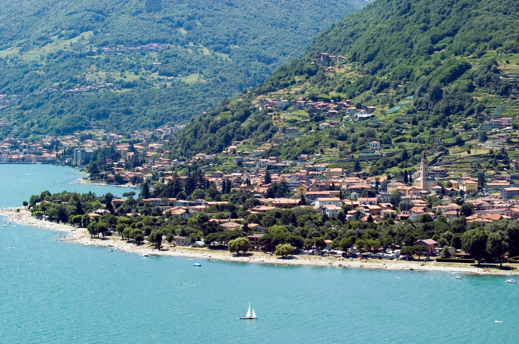 Strand am Comer See aus der Vogelperspektive Strand am Comer See aus der Vogelperspektive
