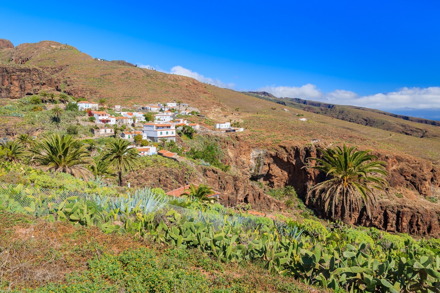 Tropische Landschaft um das Bergdorf Targa