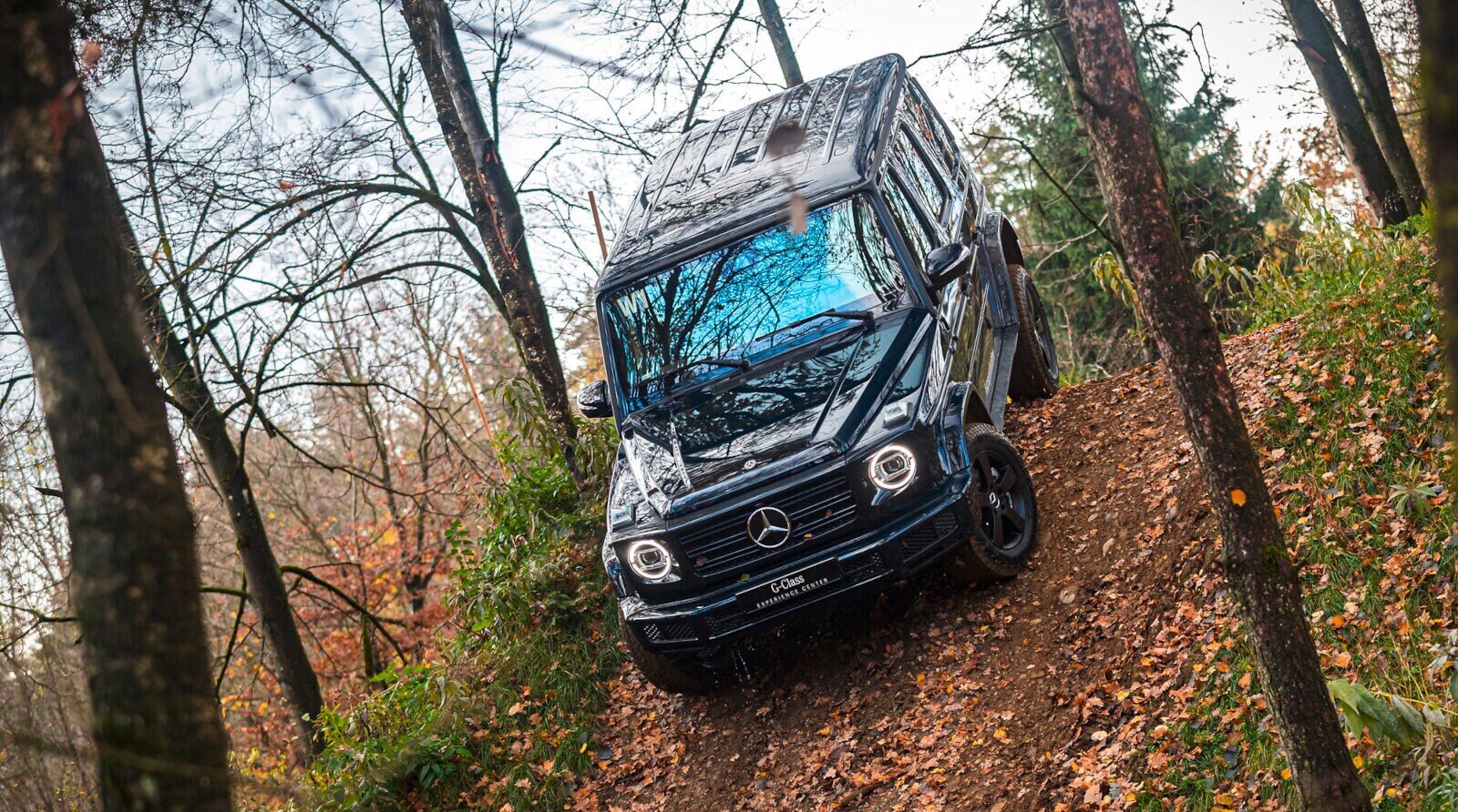 Ein Mercedes G im Gelände