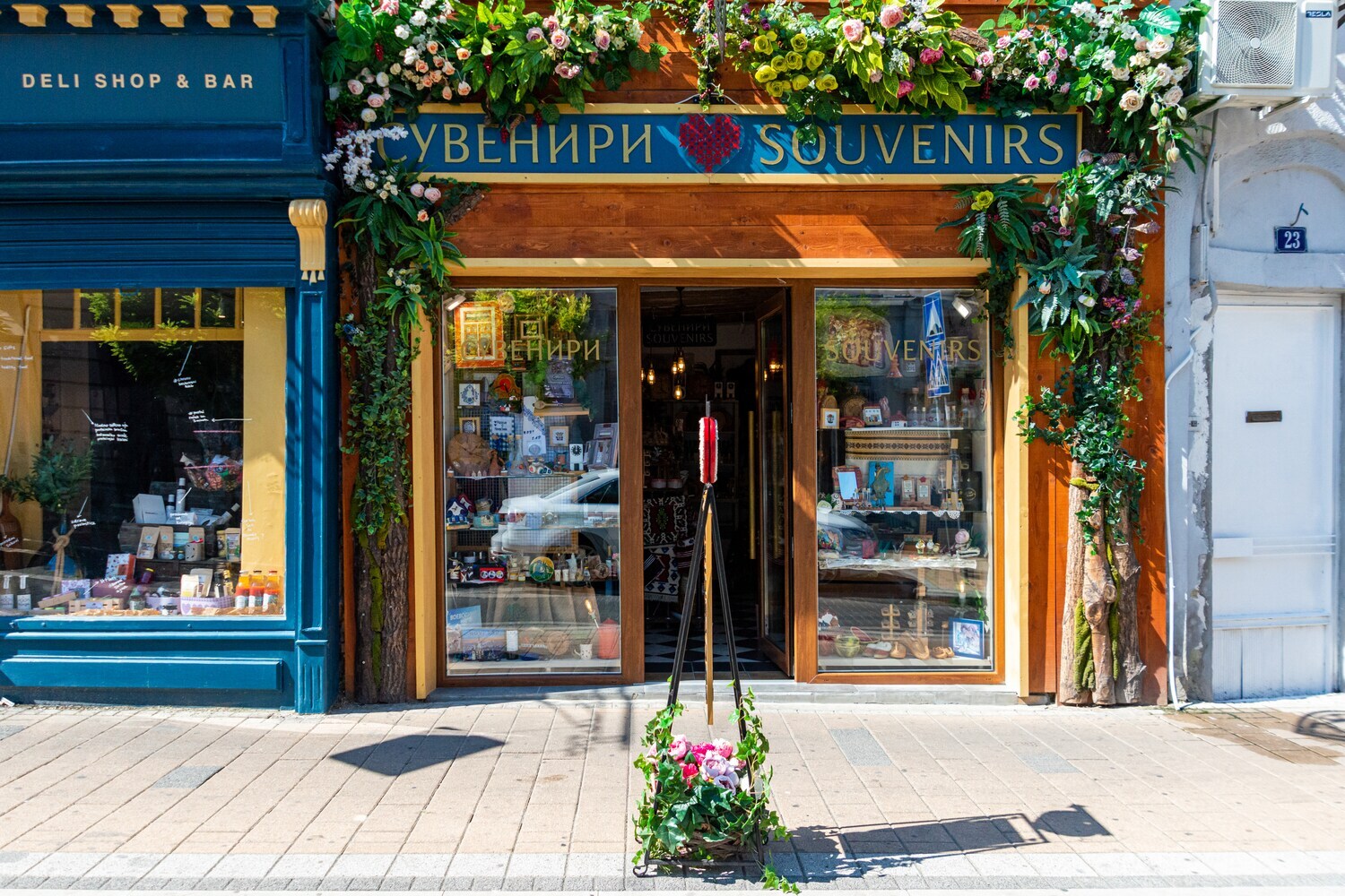 Ein kleiner Souvenirladen in der Altstadt von Novi Sad