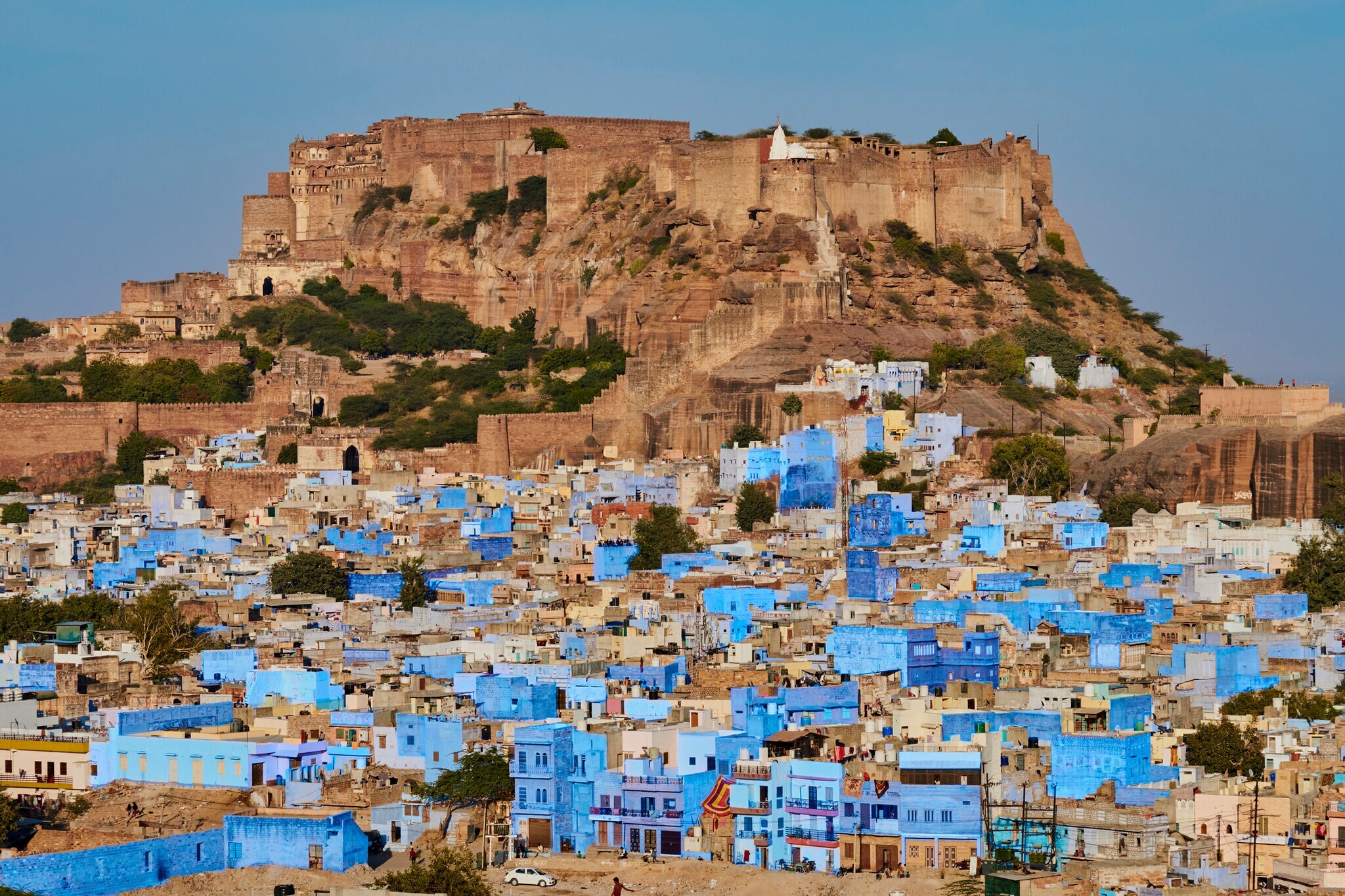 Blick auf die blaue Stadt Jodhpur in Indien.
