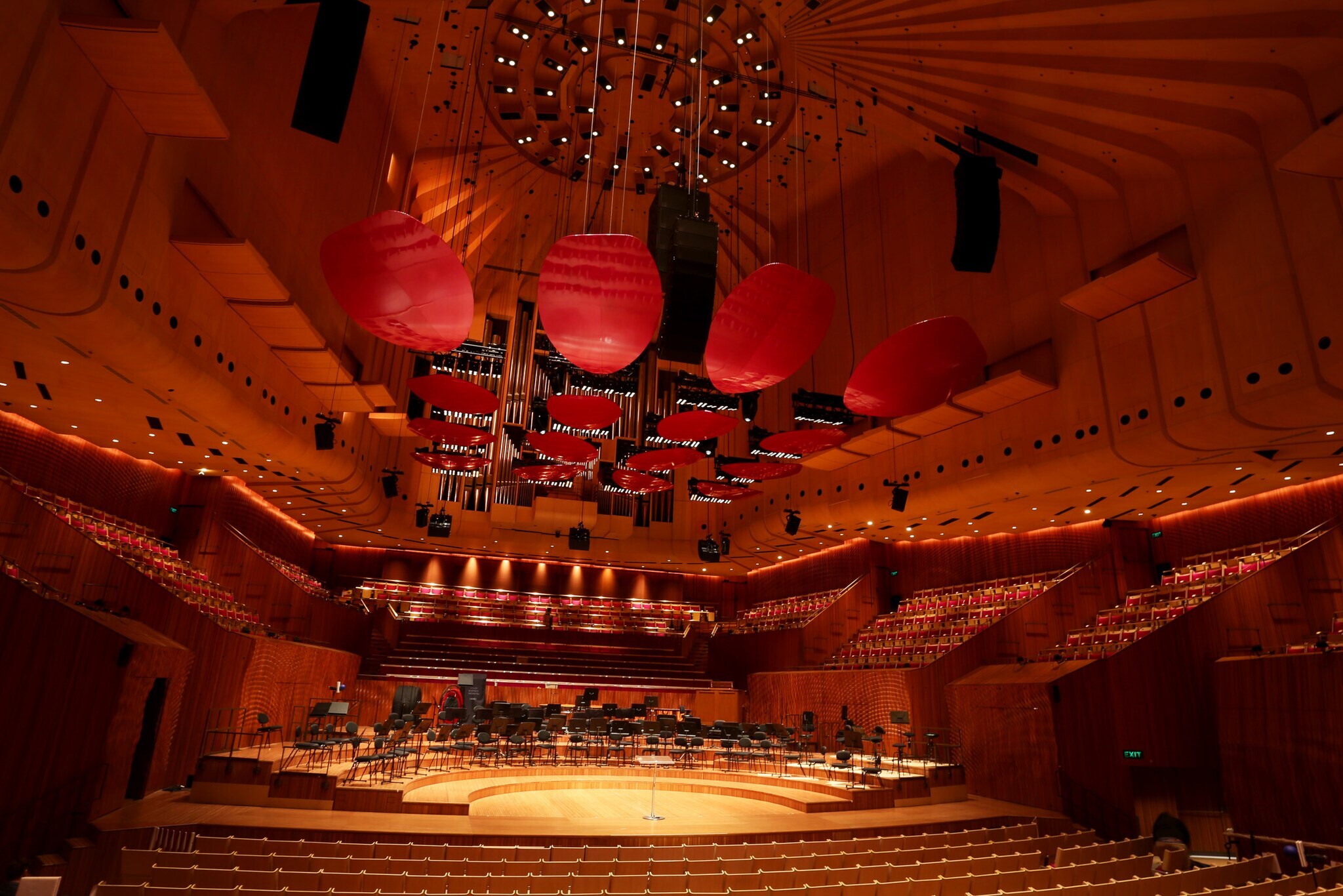 Blick in einen großen Saal