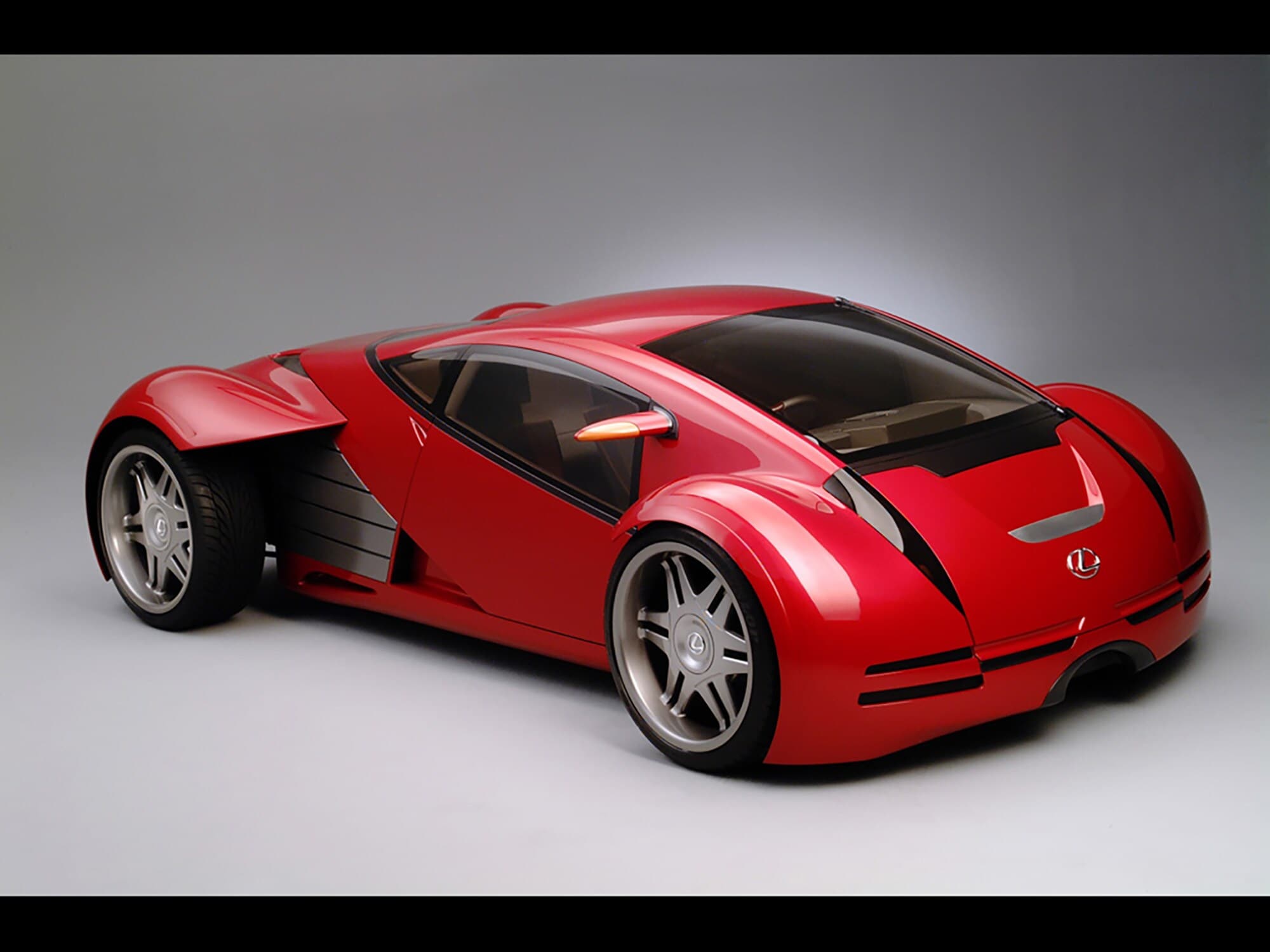 Ein rotes Konzeptfahrzeug von Lexus Ein rotes Konzeptfahrzeug von Lexus