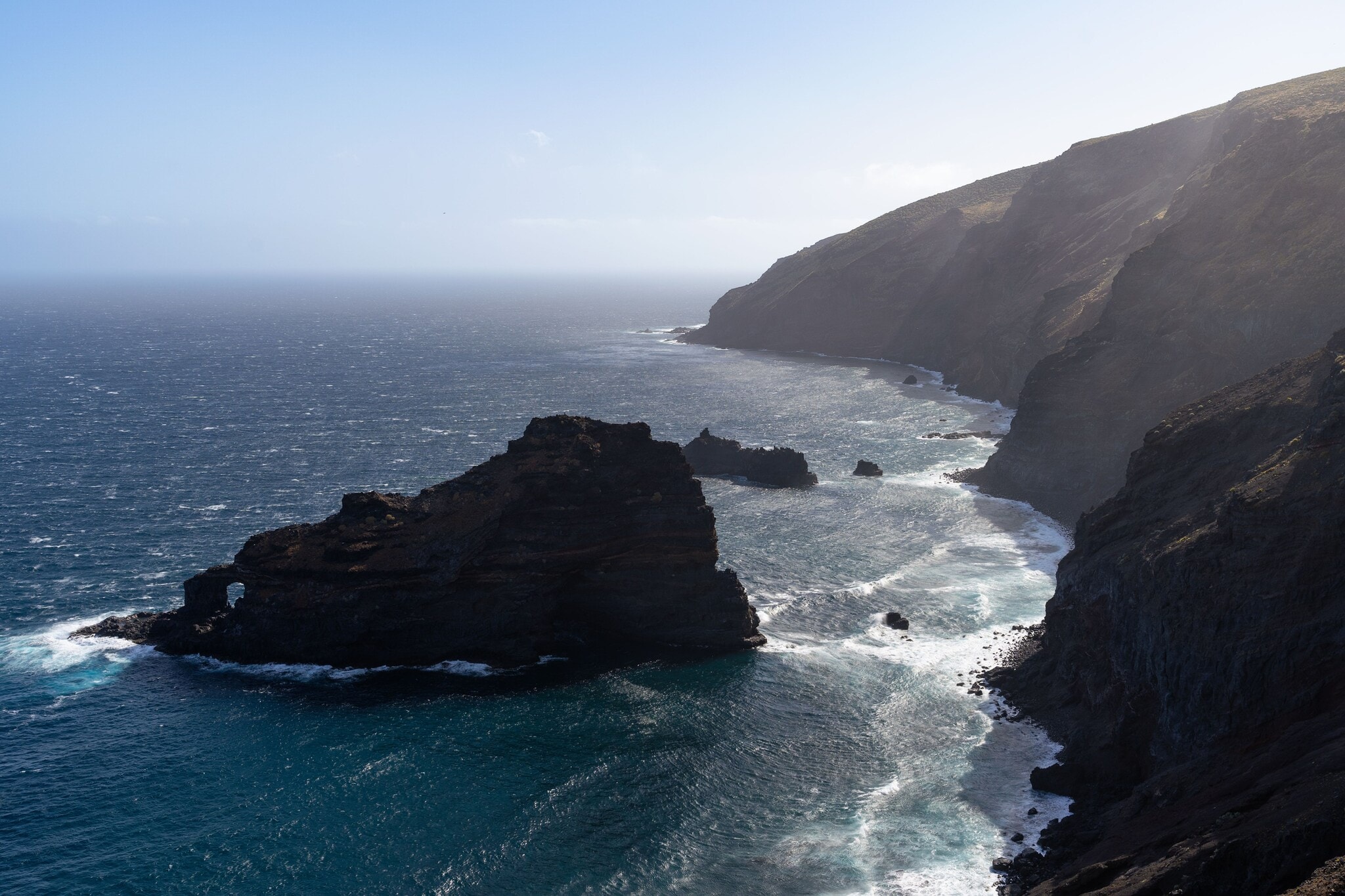 Blick auf den Felsen Roque de Santo Domingo, auf La Palma, Kanarische Inseln Blick auf den Felsen Roque de Santo Domingo, auf La Palma, Kanarische Inseln