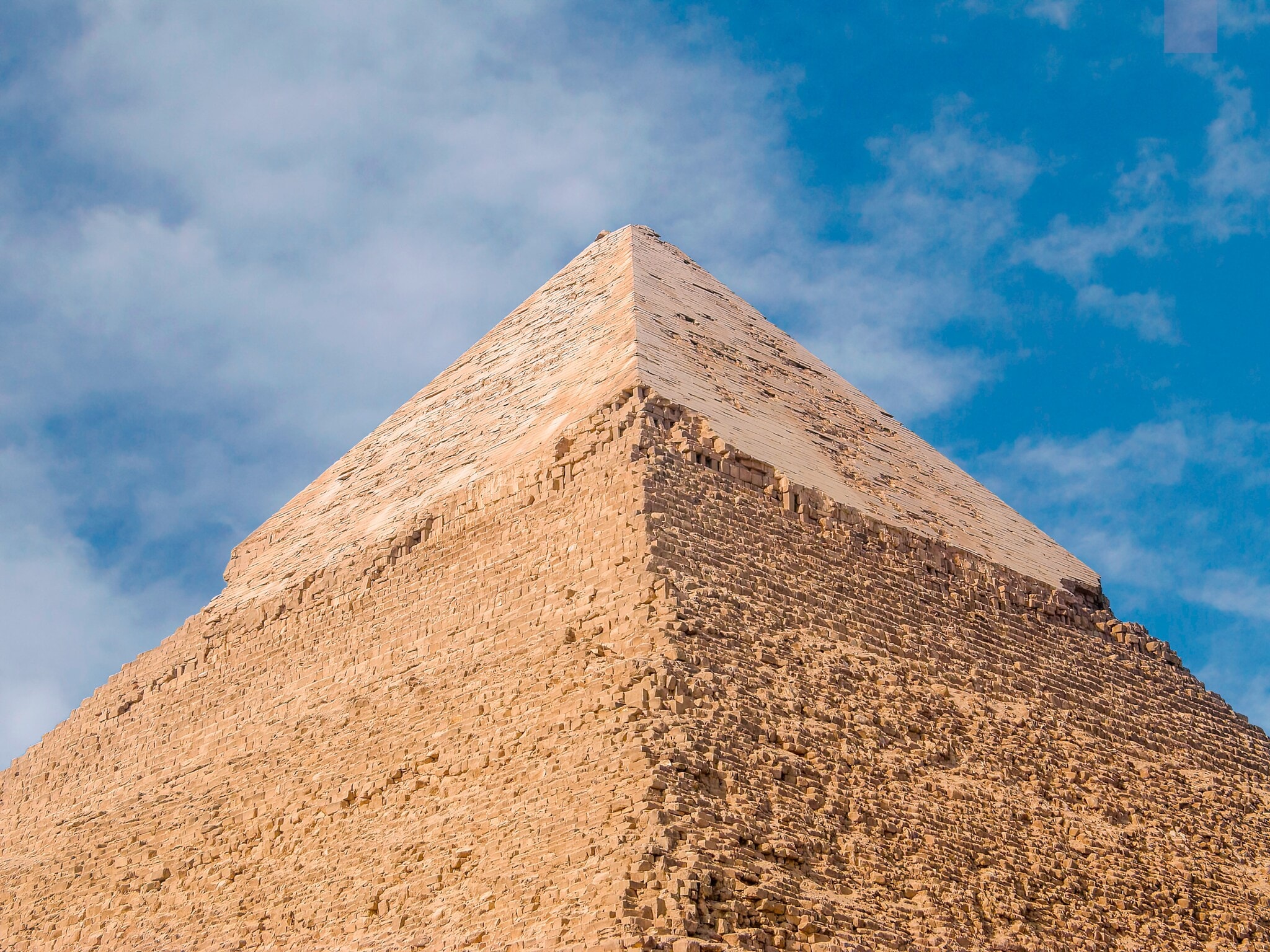 Nahaufnahme einer Pyramide von Gizeh Nahaufnahme einer Pyramide von Gizeh