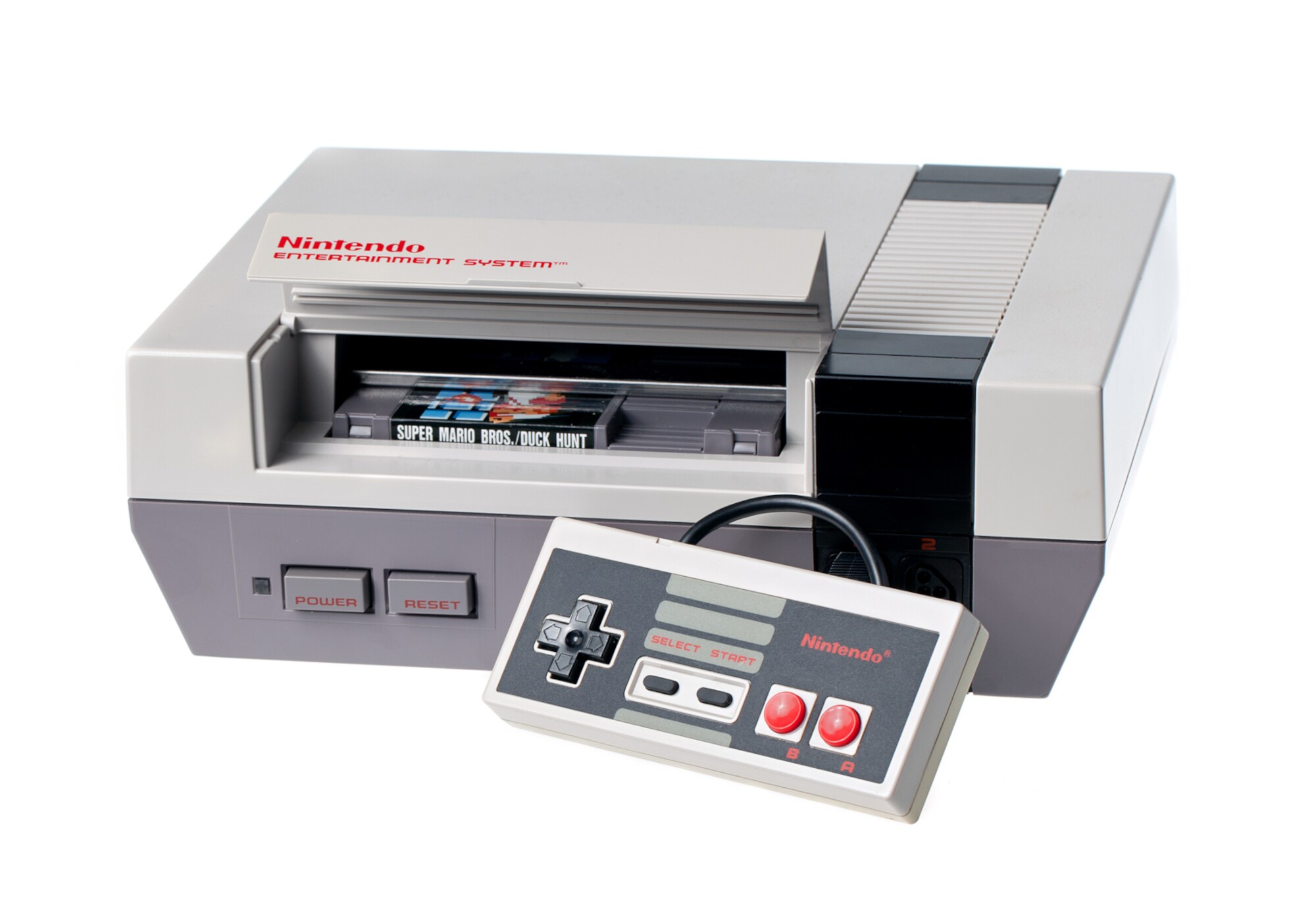 Produktfoto eines Nintendo Entertainment Systems, kurz NES