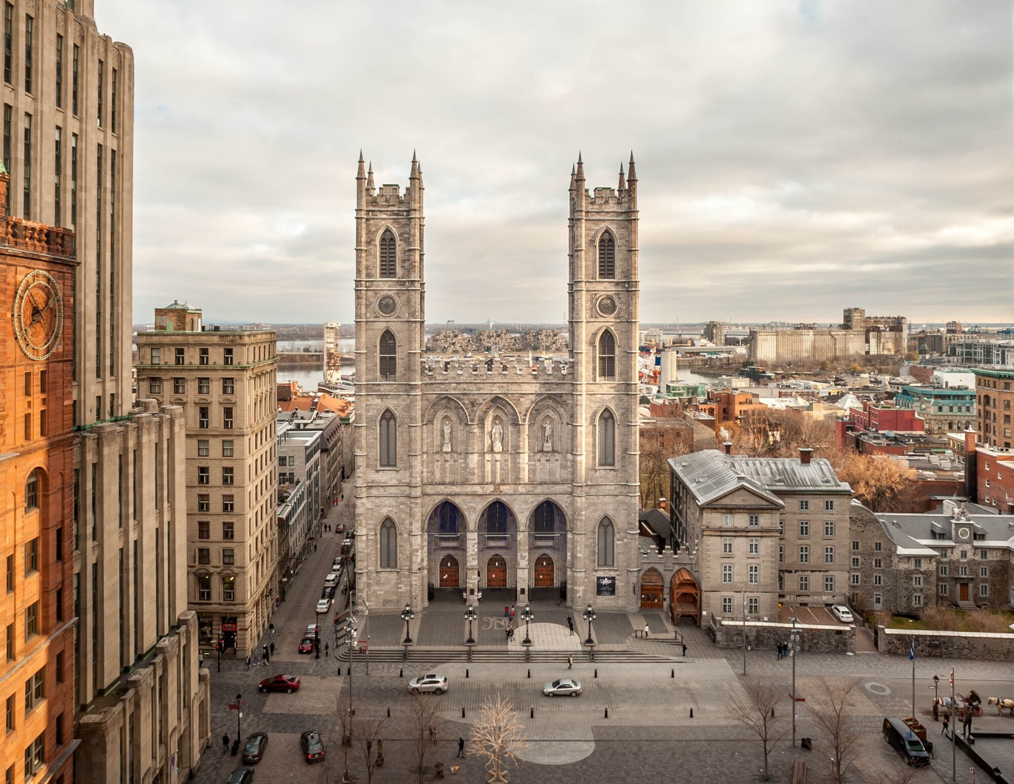 Blick auf die Kirche Notre-Dame de Montréal Blick auf die Kirche Notre-Dame de Montréal