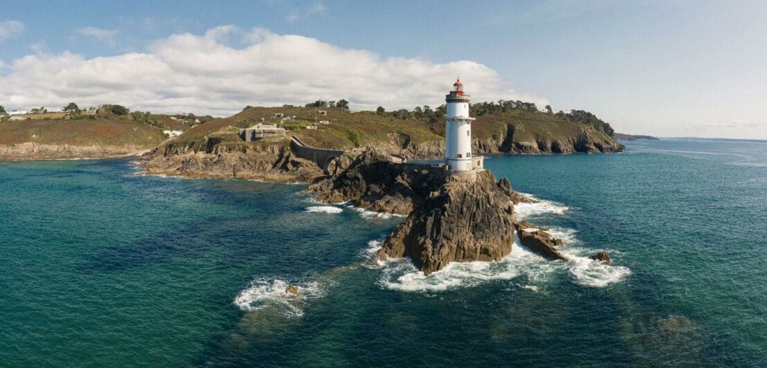 Der Leuchtturm Petit Minou an der bretanischen Küste.