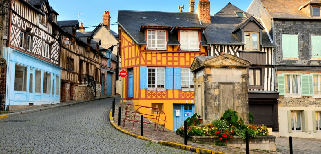 Historische Gebäude in der französischen Stadt Honfleur.