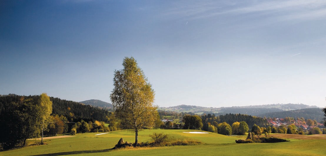 Ein Golfplatz in Bayern.