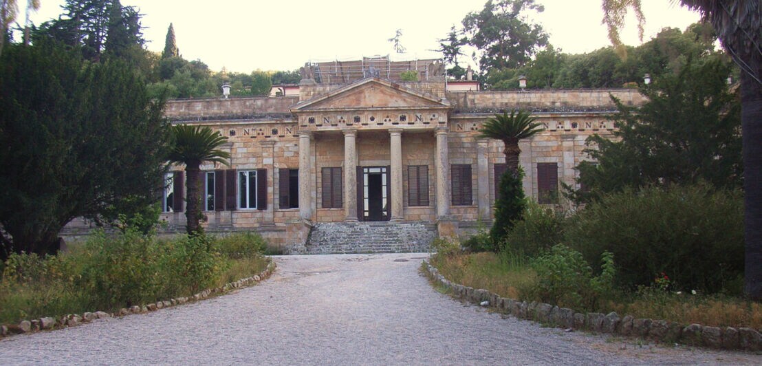 Blick auf die Villa di San Martino und ihren Garten