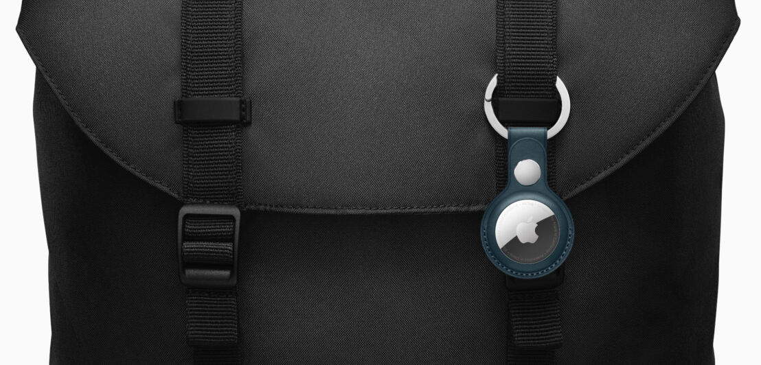 Ein Rucksack mit einem Schlüsselfinder von Apple