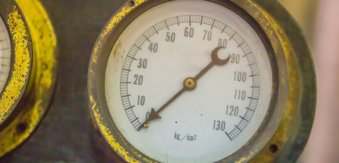 Vintage alte Marinechronometer, ein Zeitmesser, der präzise und genau genug, um als eine tragbare Zeitstandard verwendet werden; Es kann daher zur Längengrad durch astronomische Navigation herangezogen werden