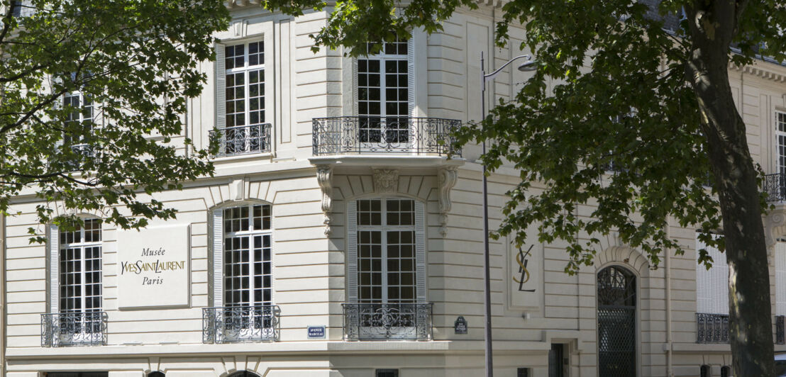 Außenansicht des Pariser Musée Yves Saint Laurent