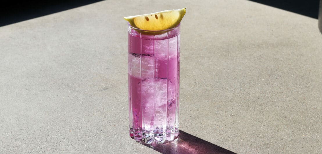 Der Cocktail Garden Moon aus der Bar Clara in Berlin